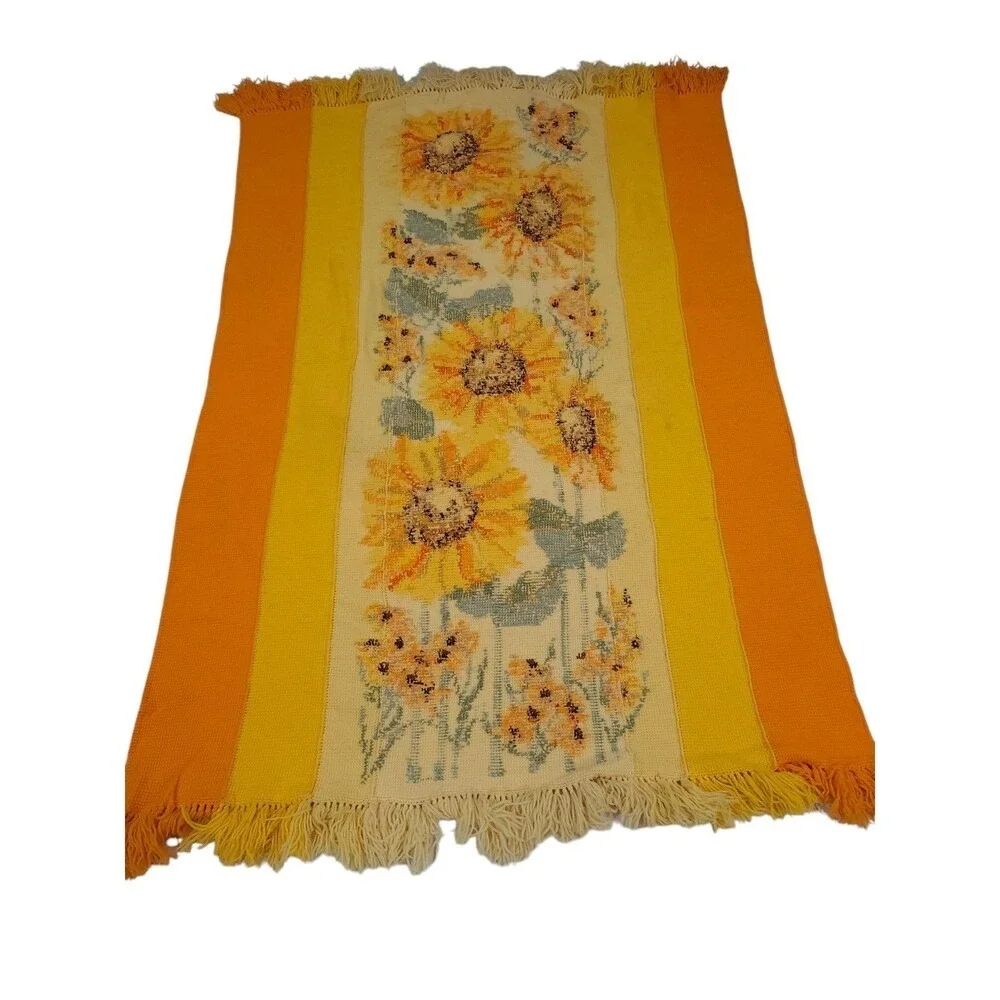 Vintage Handmade Sunflower Knit Throw Blanket‎ Orange Yellow Fringe 76x48 Retro